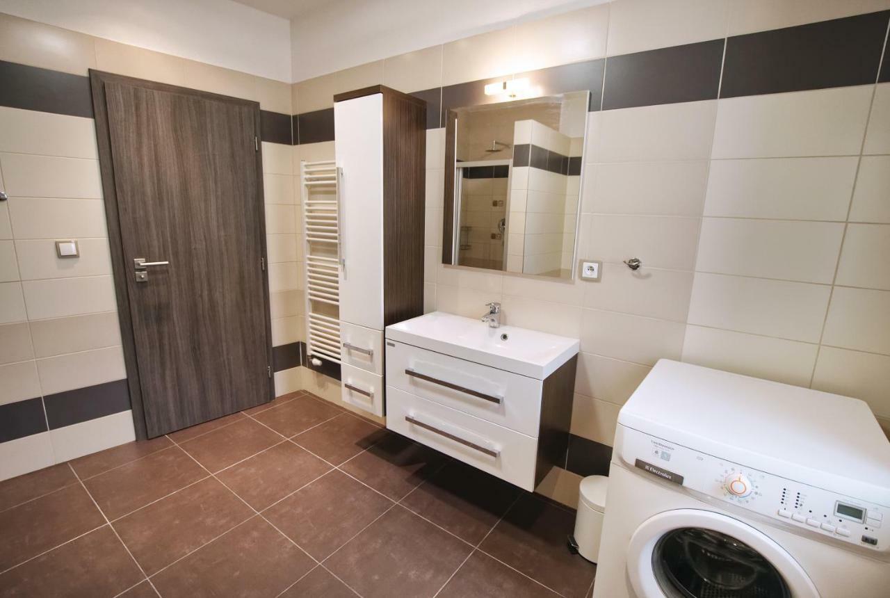 Penzion Kratochvil Dolní Dunajovice Exteriör bild